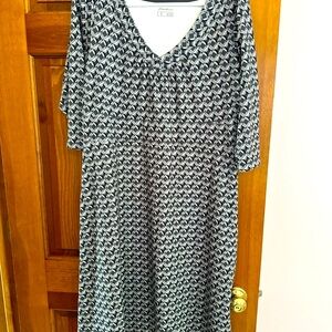 Eddie Bauer Black and White Geometric Top